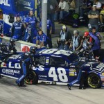 11-18-12-johnson-pit-crew-4_3_r541_c540